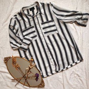LUMIERE (Urban Outfitters) - Striped Button Down